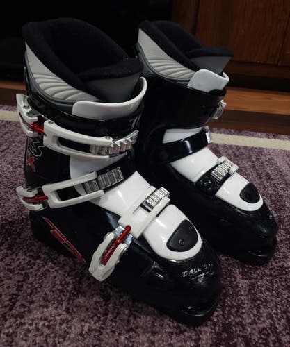 YOUTH 6 DALBELLO CX SPORT 3 JR. Ski Boots BOYS 24.5 MONDO *USED* WASHED/CLEANED 277mm