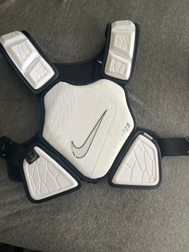 Large Adult Nike Vapor Elite Shoulder Pads (Used)