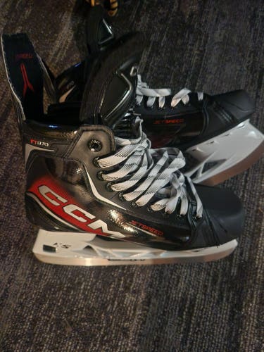 2025 CCM JetSpeed FT870 Hockey Skates Regular Width 8.5 (Used)