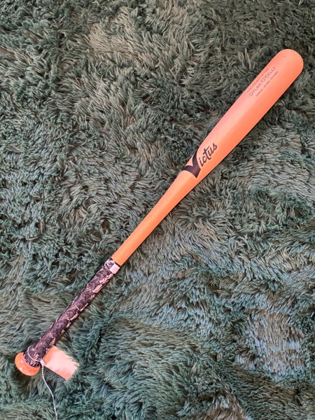 Victus Custom Pro Reserve TS2 Bat (-5) Maple 26 oz 31"