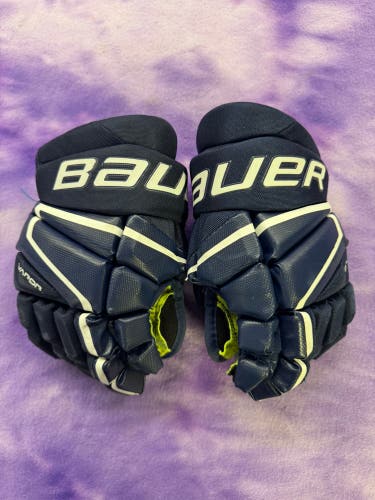 Blue Junior Bauer Vapor 3X Gloves 11" (Used)