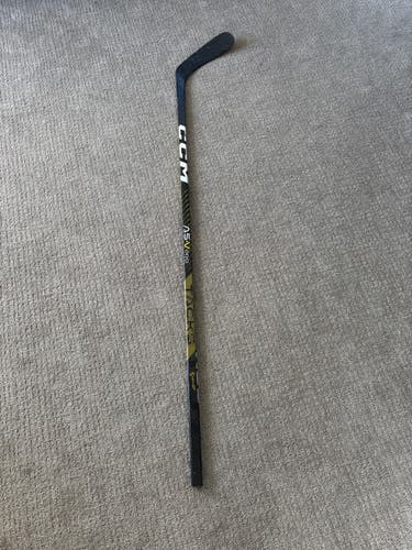 Used Right CCM Tacks ASV Pro | 65 Flex P29 Curve Grip