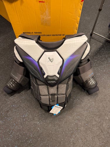 Large/Extra Large 2025 Bauer Vapor Flylite Goalie Chest Protector (New)