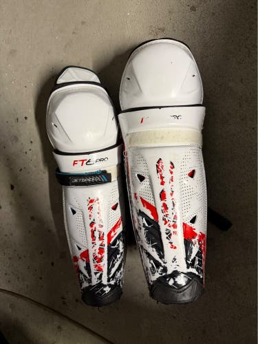 Senior CCM JetSpeed FT6 Pro 16" Shin Pads (Used)