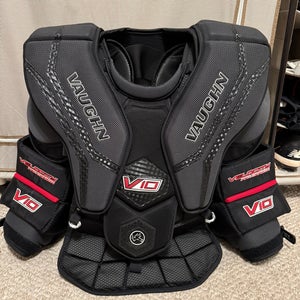 Small Vaughn V10 Pro Carbon Goalie Chest Protector (Used)