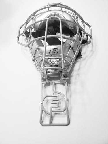 Force3 Defender Catcher/Umpire Mask - Silver
