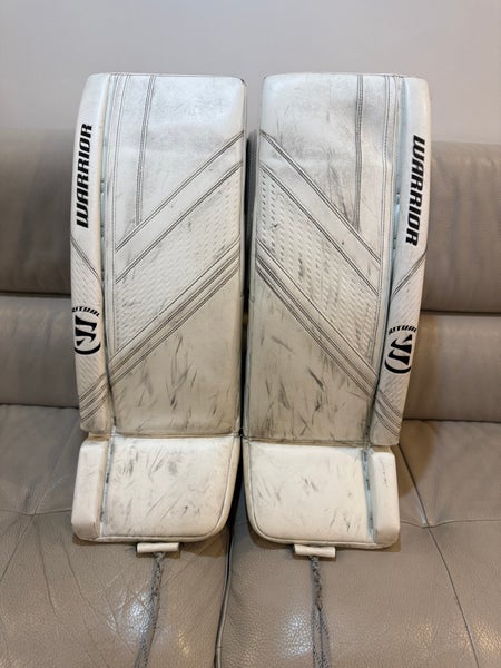 31" Warrior Ritual G6 E+ Goalie Leg Pads (Used)