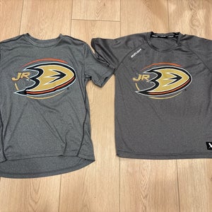 Bauer Jr. Ducks Gray XL Boys Bauer Shirt (Used)