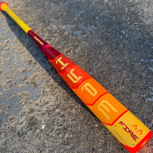 MINTY 2025 Easton Hype Fire 32/27 (-5) Composite USSSA Baseball Bat
