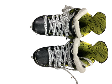 Used Bauer SUPREME Junior Hockey Skate Junior 02 11613-S000175260