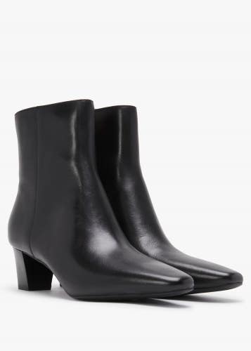 Lauren Ralph Lauren Willa Boots Women's US 8 Black Leather Ankle Bootie LION324