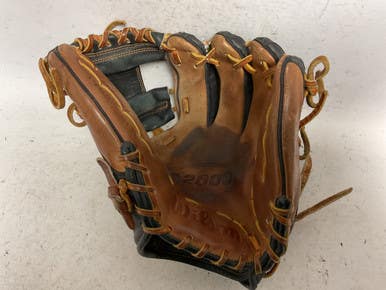 Used Wilson A2000 1788 Baseball Glove RH Throw Brown And Black 11 1/4" 11855-S000197742