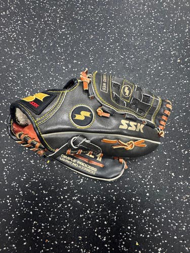 Used DIMPLE II BB/SB Glove RH Throw Black 12" 11849-S000035676