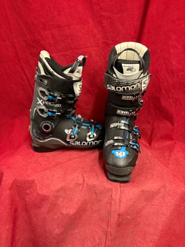 Ski Boots: Mondo 27 & 27.5 Salomon Ski Boots (Used)