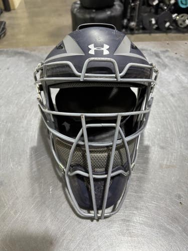 Used Under Armour UAHG3A-1  7 -- 7 1/2 Catchers Helmet w/Mask Navy Blue LG 11605-S000212182