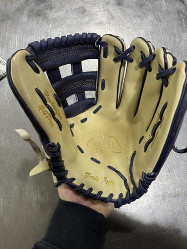 Used 44 PRO 44 PRO SIGNATURE SERIES BB/SB Glove RH Throw Navy Blue 11 3/4" 11605-S000212181