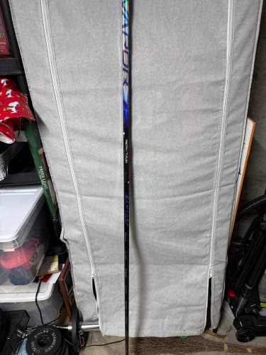 Senior Bauer Vapor FlyLite Left Hand Hockey Stick P90TM 77 Flex (New)