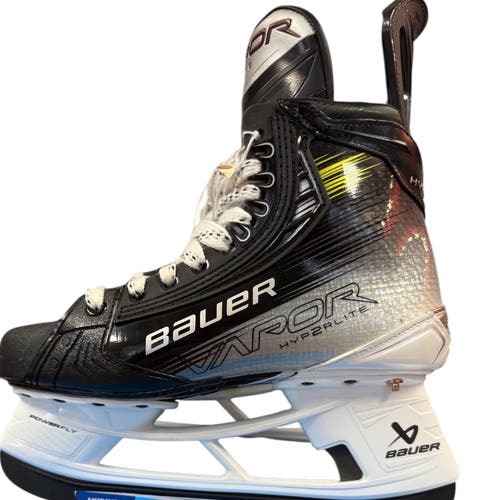 Bauer Vapor Hyperlite 2 Hockey Skates (New)-Intermediate- (Boots only- blades sold separately)