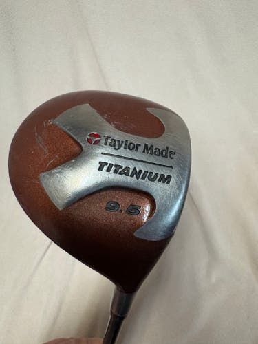 Men's TaylorMade Titanium Right Handed Driver Regular Flex 9.5 Loft (Used)