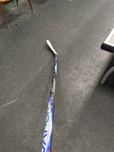 Senior Bauer Vapor FlyLite Left Hand Hockey Stick P92 77 Flex (Used)