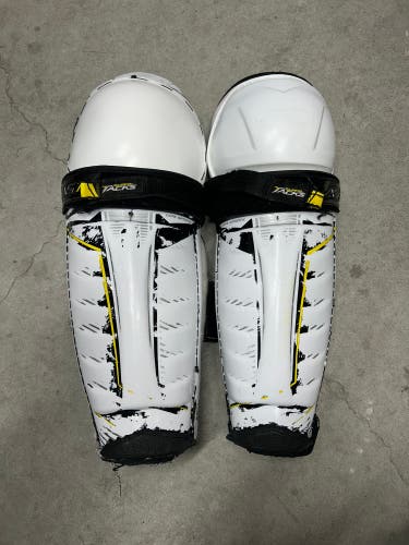15” Senior CCM Super Tacks Shin Guards (Used) Pro Stock