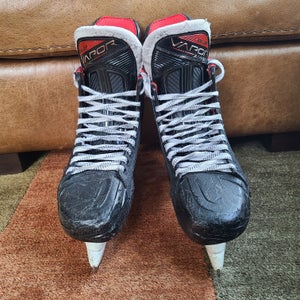 Bauer Vapor 3X Pro Hockey Skates Narrow Width Size 5.5 (Used)