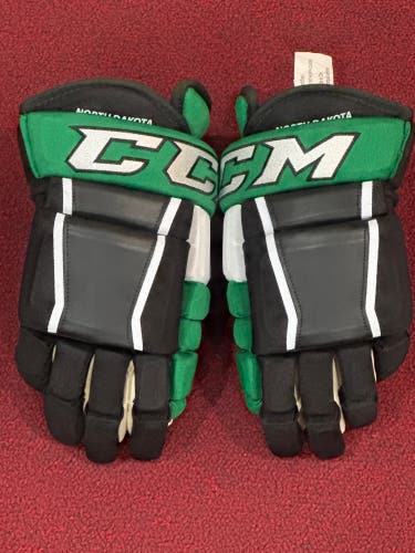 CCM HG97 Gloves 14" Pro Stock (New) Item#ND9714