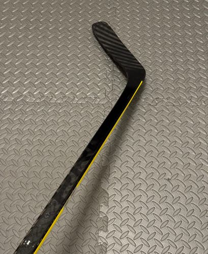 PRO 3rd Line Left Hand Hockey Stick PRO712 New Malkin Toe Pattern 77 Flex Pro Stock (New)