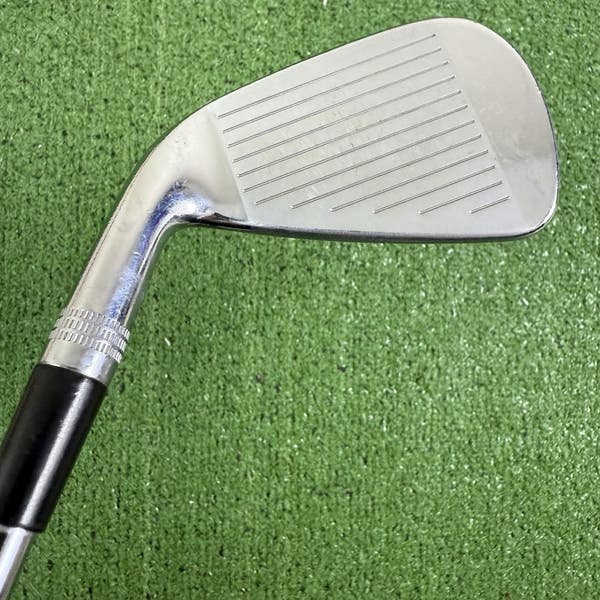Wilson Staff Model 2024 CB Irons / 4-PW / Stiff Flex Dynamic