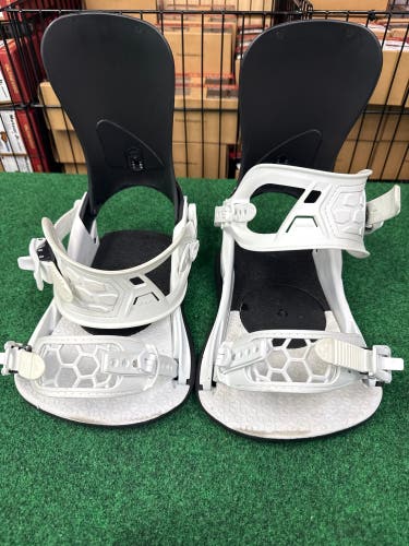 Men's Union Strata Snowboard Bindings (Used) | Large