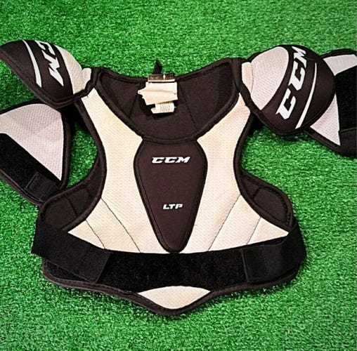 Large Youth CCM Shoulder Pads (Used)