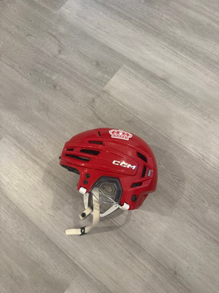 Medium CCM Tacks 920 Helmet (Used)
