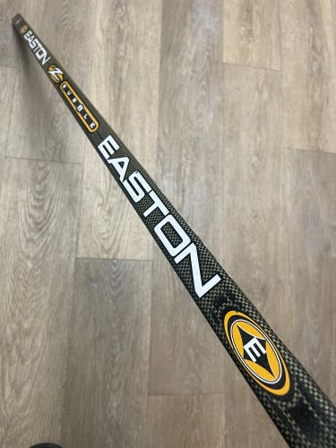 Mint Condition Uncut Easton Z-Bubble Hockey Stick Shaft Green Sr