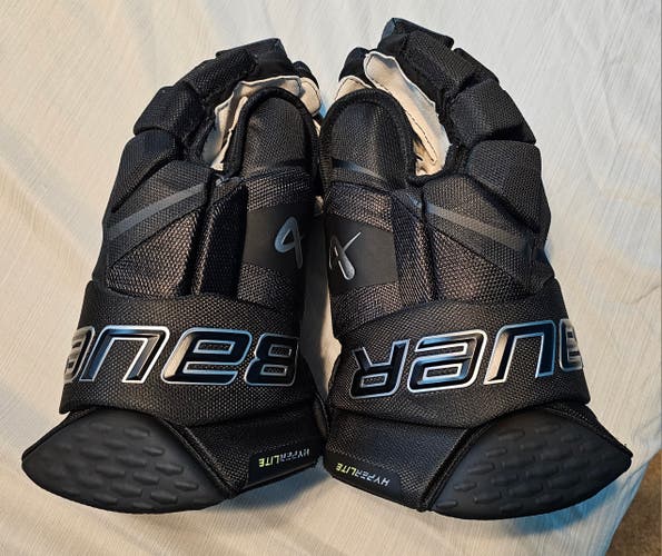 Bauer Vapor Hyperlite Gloves 15" (Used)