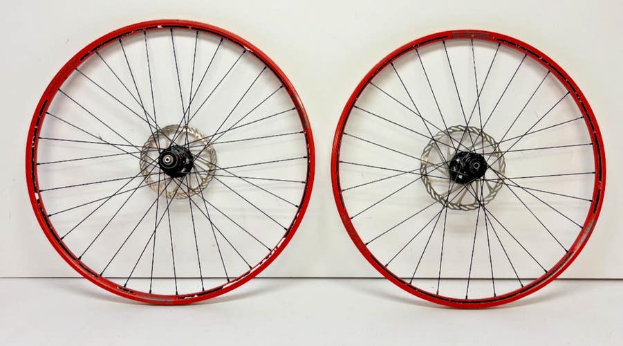 Specialized DT Swiss 420 SL 32-Spoke Orange Aluminum Disc Brake 26" QR Wheelset