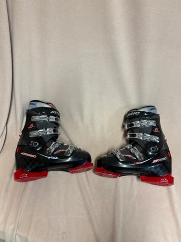 Mondo 26 & 26.5 Men's Atomic All Mountain Lite 7 Ski Boots (Used)