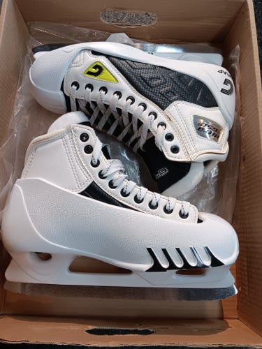 Graf G50 IX goal Hockey Skates Regular Width 8.5 (New)