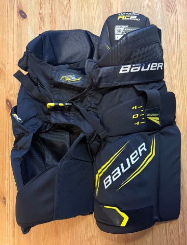 Medium Bauer Supreme ACP Pro Girdle (Used)