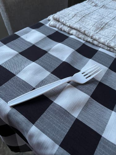 White Men's Size M 10.5 (W 11.5) Adult Nike Dunk Low Shoes (New)