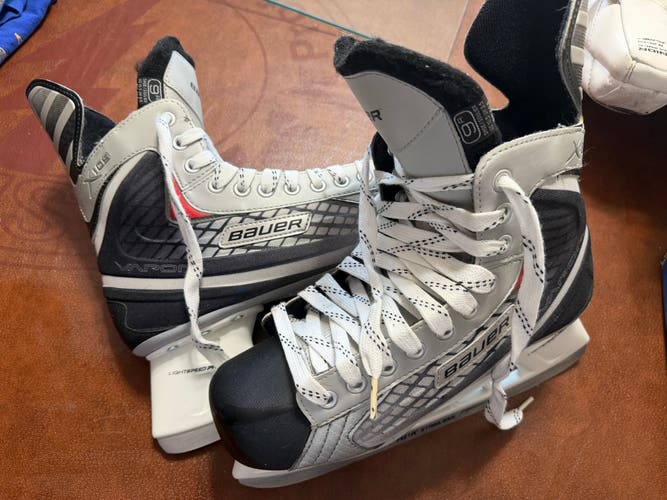 Bauer Vapor Hockey Skates Regular Width 10.5 (Used)