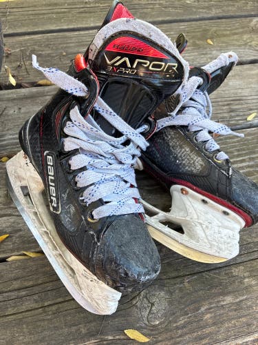 2021 Bauer Vapor 3X Pro Hockey Skates Regular Width Size 1.5 (Used)