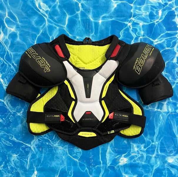 Medium Junior Bauer Vapor Xltx Pro Shoulder Pads (Used)