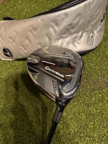 TaylorMade Qi35 Max Lite 7 21.5* Fairway Wood, Vanquish Senior Flex, RH