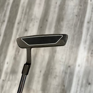 Black Men's Wilson Staff Blade Right Handed Putter 34" (Used)