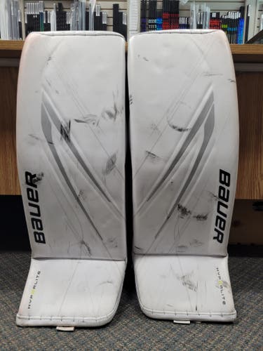 34" Bauer Hyperlite 2 Goalie Leg Pads Pro Stock (Used)
