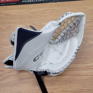 CCM EFlex 6 Regular Glove Pro Stock (Used)
