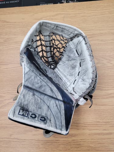 CCM EFlex 6 Regular Glove Pro Stock (Used)