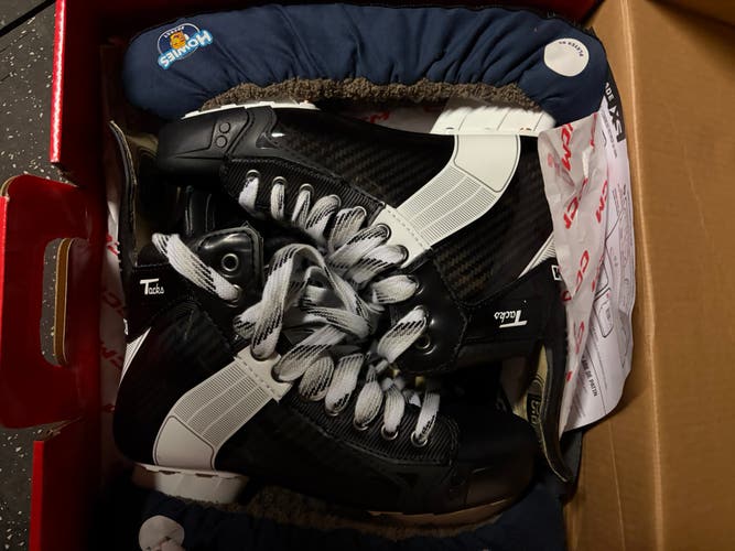 2024 CCM Tacks XF Pro Hockey Skates Regular Width 8 (New)
