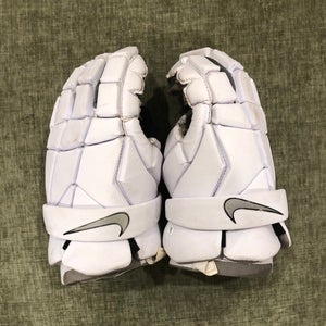 Nike Vapor select player gloves large