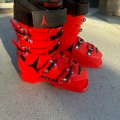 Used Unisex Redster Club Sport 70 Ski Boots